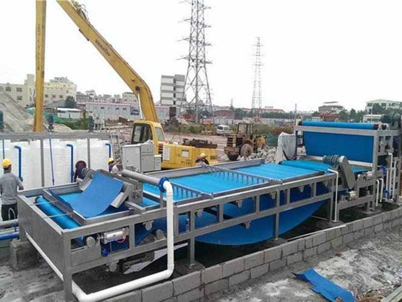 帶式壓濾機(jī) 帶式壓濾機(jī)