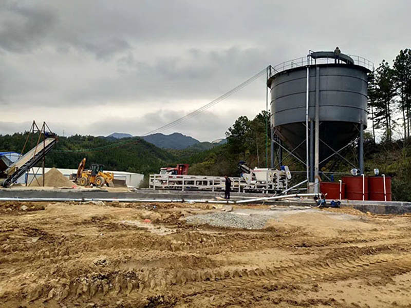 沙場環(huán)保污泥處理設(shè)備