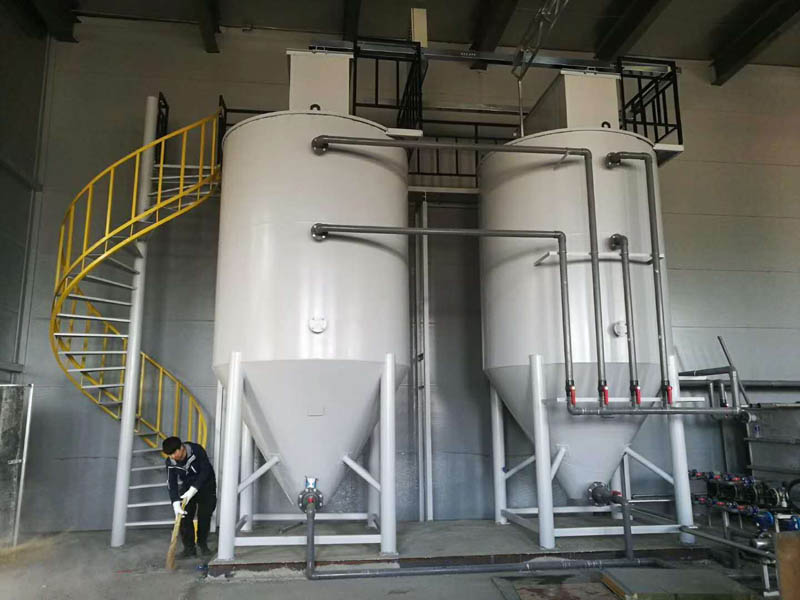 泥漿脫水設(shè)備：三氫凈化體